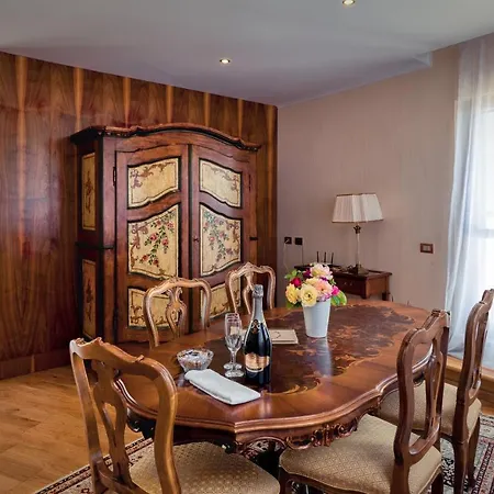 Hotel Invicto 3*